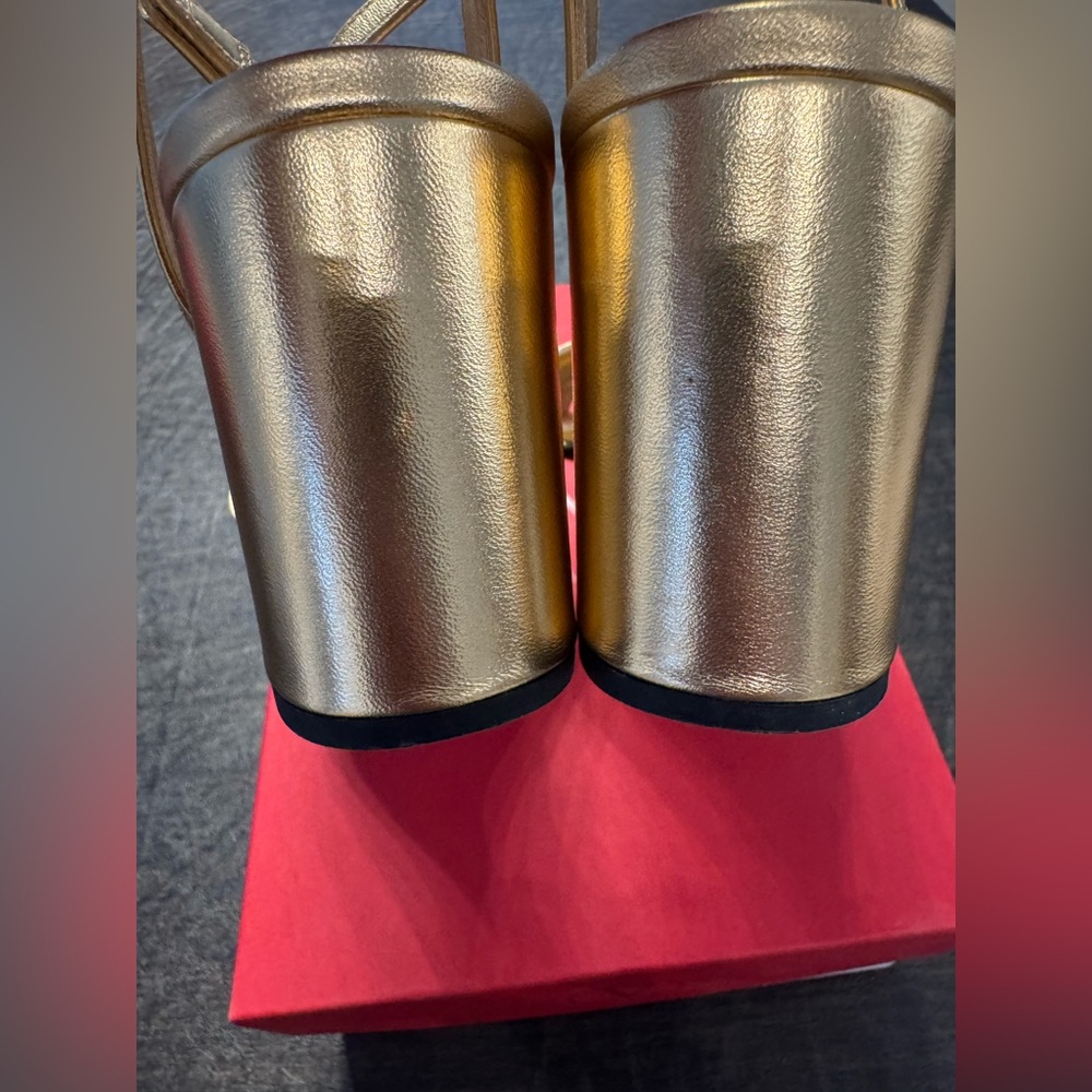 EUC VALENTINO GARAVANI  Metal V Logo Block Heel Sandals, Gold, Sz 39.5 - Picture 6 of 11